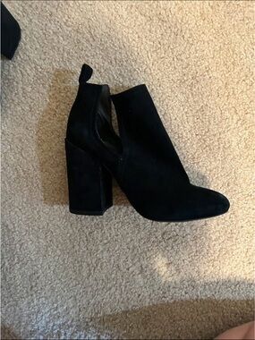 Steve Madden Black Suede Block Heel Ankle Booties